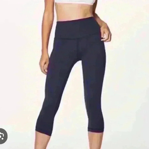 Lululemon Wunder Under Nulu blue Jean color size 4 cropped - Picture 1 of 6
